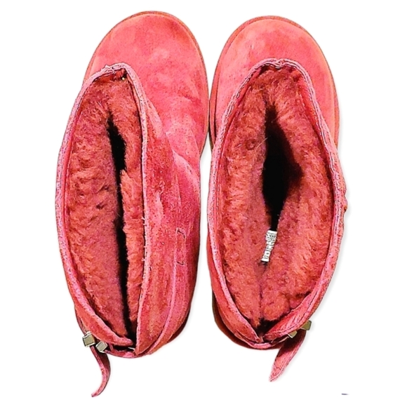 UGG Red Suede Leather Remora Classic Short Boots Crystals Buckle Sz 9 - Picture 6 of 12